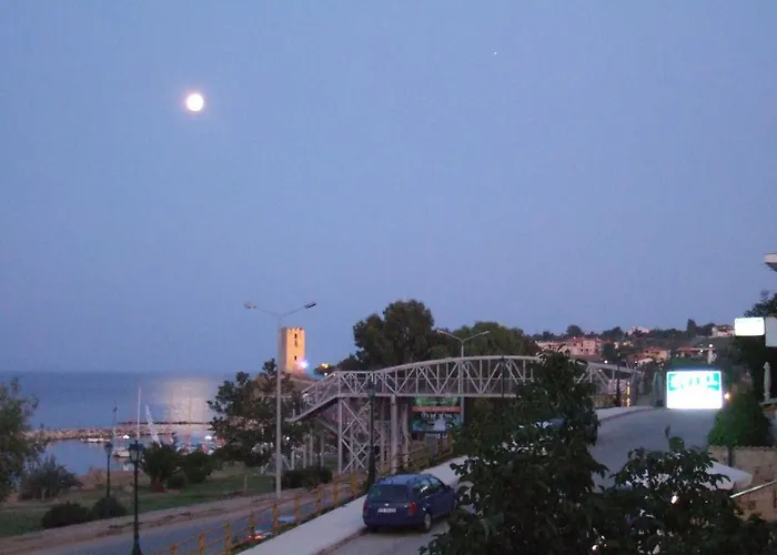 基维酒店 Néa Fókaia