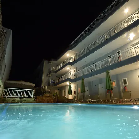 Kiwi Apartments Néa Fókaia