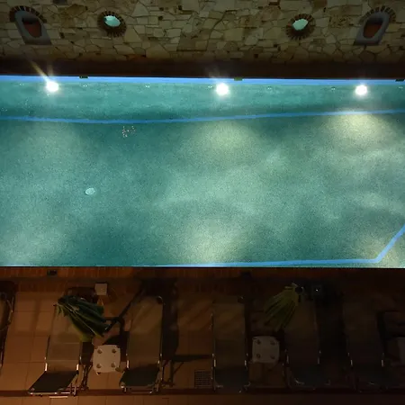 Kiwi Apartments 아파트 *