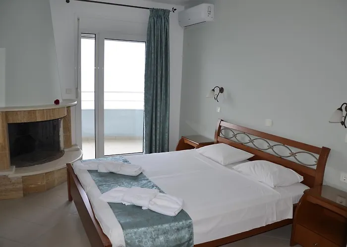 Kiwi Apartments Néa Fókaia