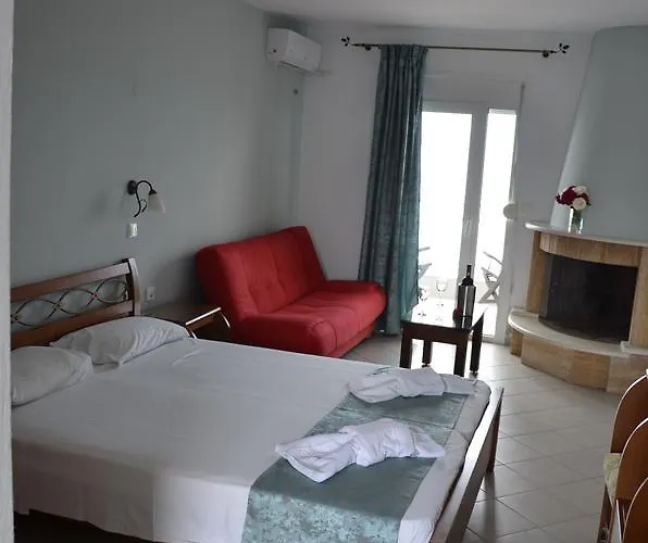 Kiwi Apartments * Néa Fókaia