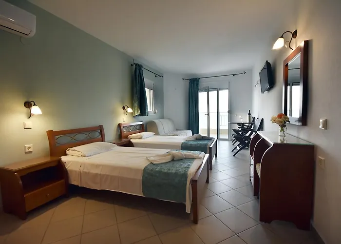 Kiwi Apartments * Néa Fókaia