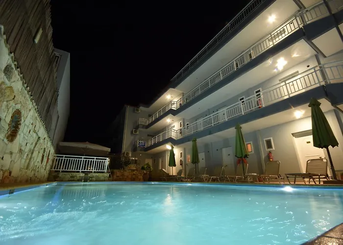 Kiwi Apartments Néa Fókaia